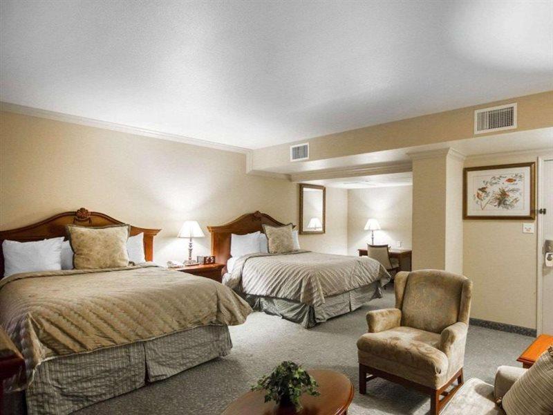 Liberty Hotel, Ascend Hotel Collection Cleburne Luaran gambar