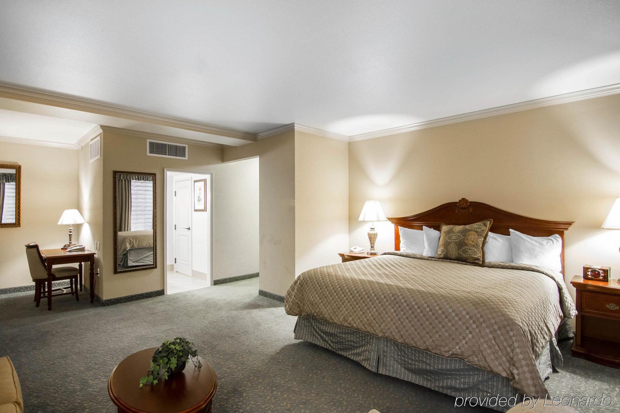 Liberty Hotel, Ascend Hotel Collection Cleburne Luaran gambar